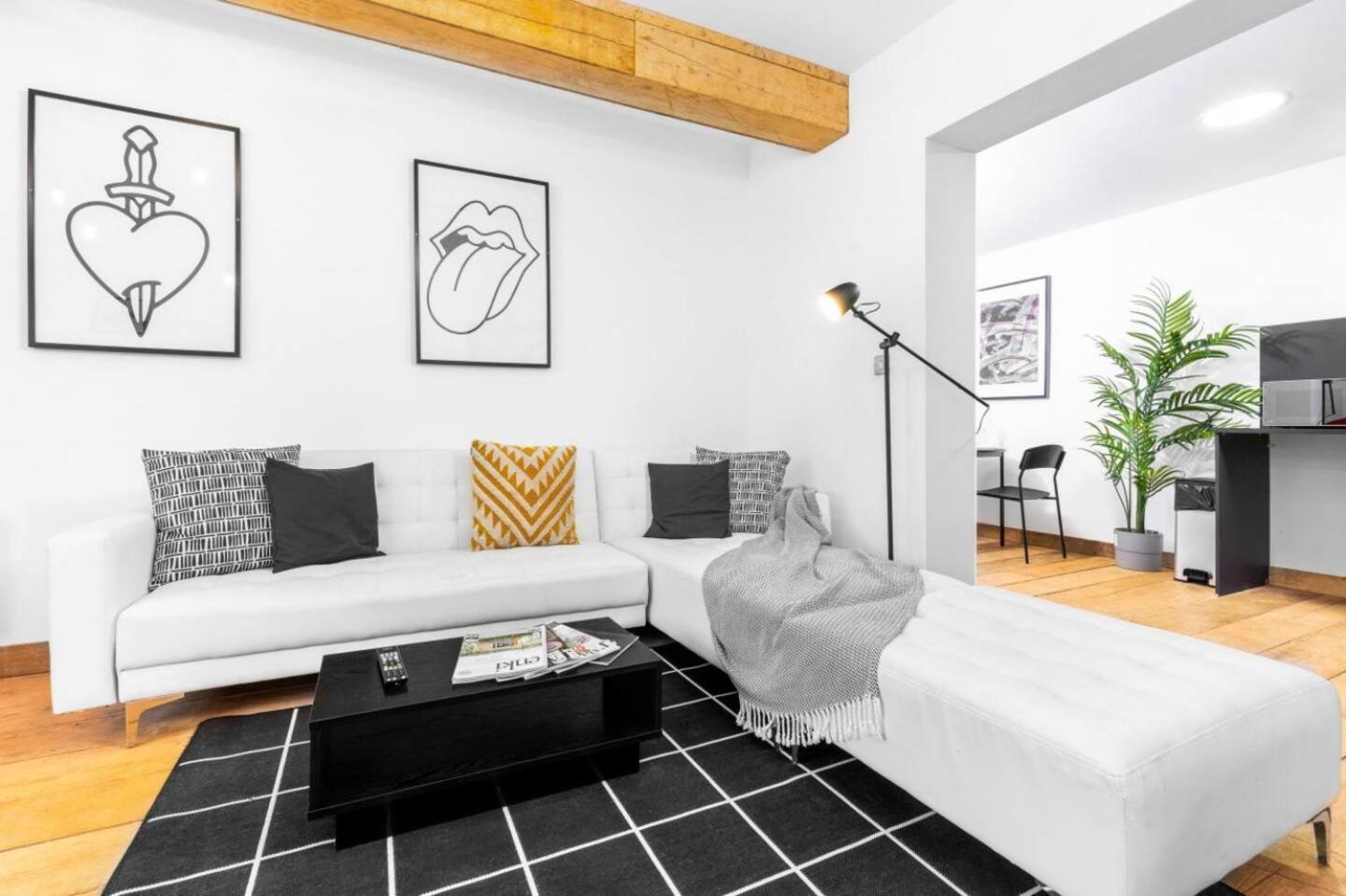 Loft Style Apartment - Near City Centre - Smart Tv- Wifi - Parking - Top Rated - 3Nt Birmingham Dış mekan fotoğraf